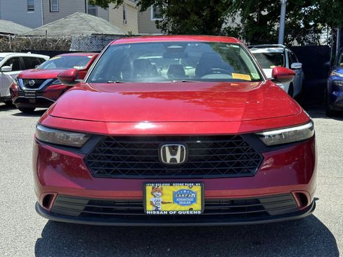 Used 2023 Honda Accord EX image 7