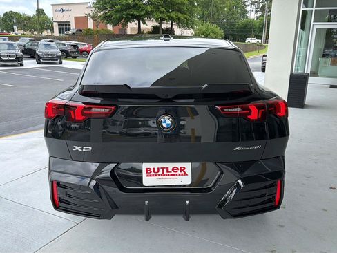 New 2026 BMW X2 xDrive28i w/ Technology Package AWD/4WD image 5