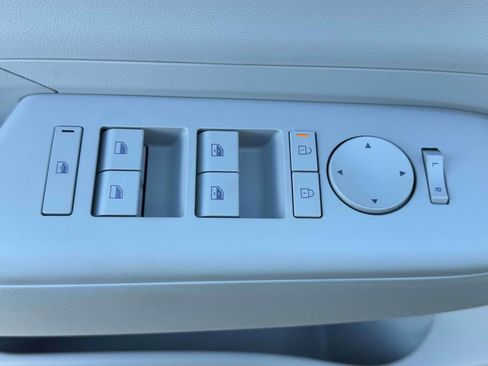 New 2026 Hyundai Kona SEL Sport AWD/4WD image 16