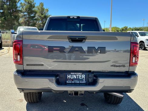 New 2026 RAM 2500 Big Horn AWD/4WD image 6