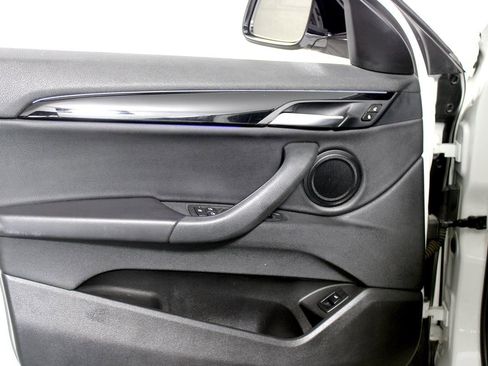 Used 2020 BMW X2 sDrive28i image 6