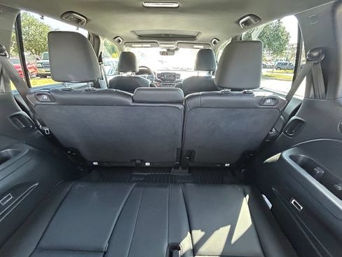 Used 2022 Honda Pilot TrailSport image 18