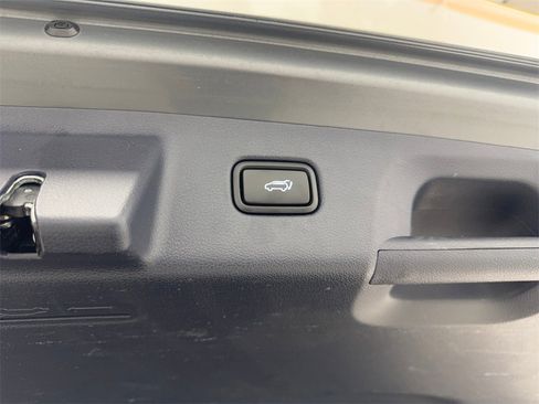 Used 2023 Hyundai Palisade Limited image 85