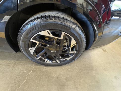 Used 2023 Kia Sportage SX FWD image 11