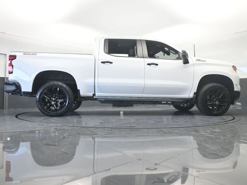 Used 2022 Chevrolet Silverado 1500 LT Trail Boss image 64