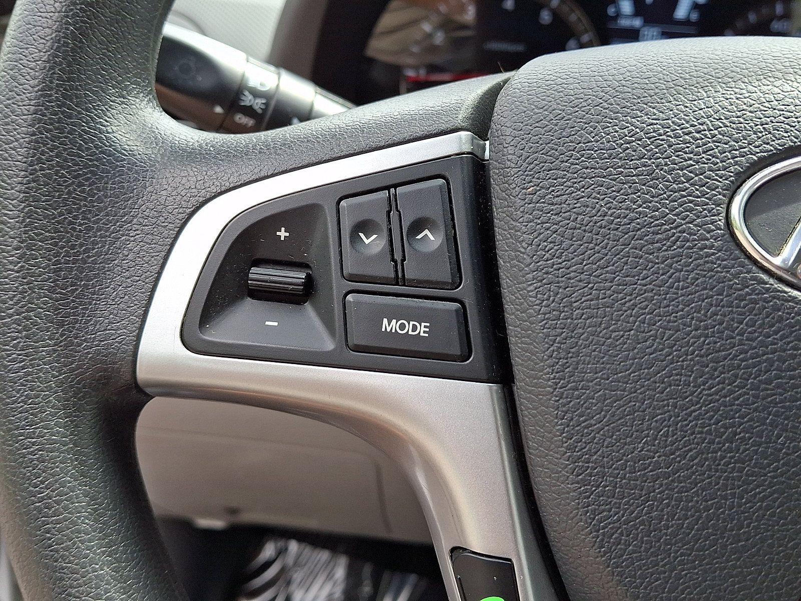 Used 2013 Hyundai Accent GLS w/ Premium Pkg FWD image 21