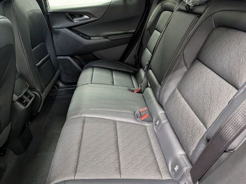 New 2026 Chevrolet Equinox LT image 11