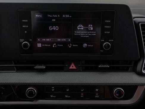 Used 2024 Kia Sportage LX image 28