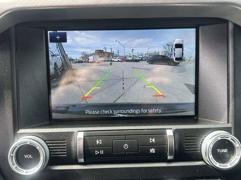 Used 2019 Ford Mustang Premium image 19