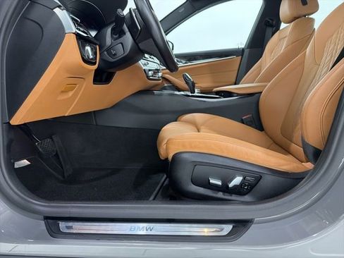 Used 2022 BMW 530i xDrive w/ Premium Package AWD/4WD image 12