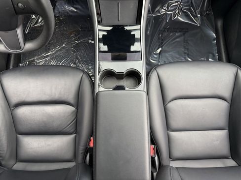 Used 2020 Tesla Model Y Long Range image 48