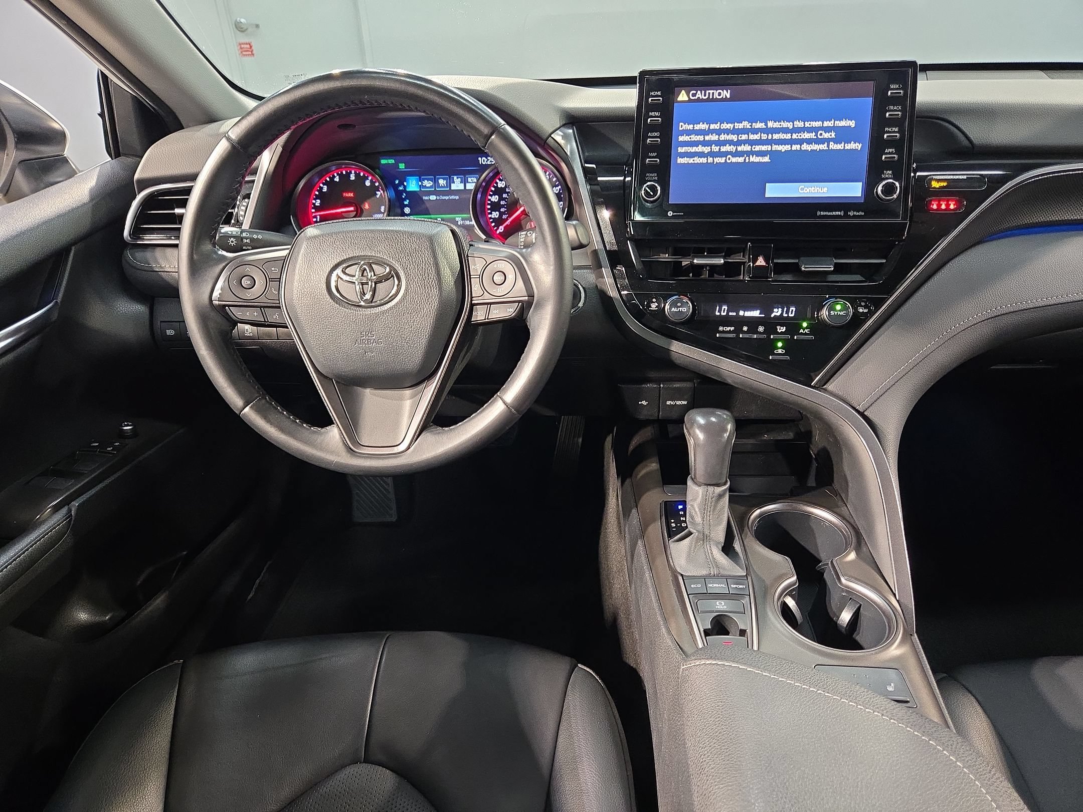 Used 2021 Toyota Camry XSE FWD image 9