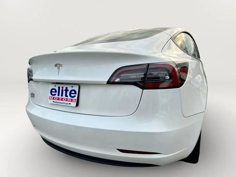 Used 2023 Tesla Model 3 Standard Range image 12