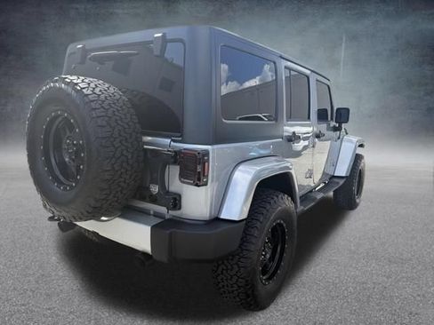 Used 2013 Jeep Wrangler Unlimited Sahara w/ Connectivity Group AWD/4WD image 6