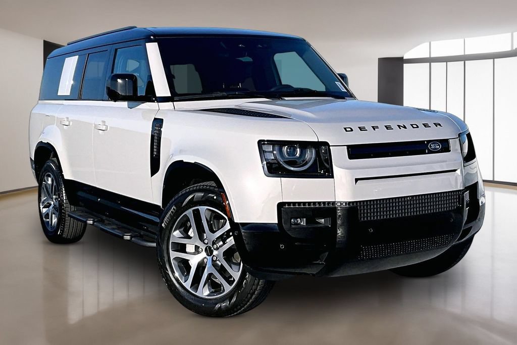 New 2026 Land Rover Defender 130 X-Dynamic SE AWD/4WD image 2