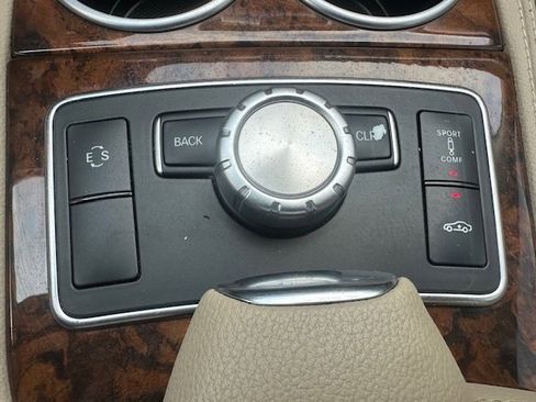 Used 2013 Mercedes-Benz CLS 550 4MATIC image 27