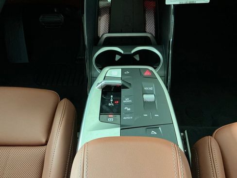 New 2026 BMW X1 xDrive28i w/ Technology Package AWD/4WD image 13
