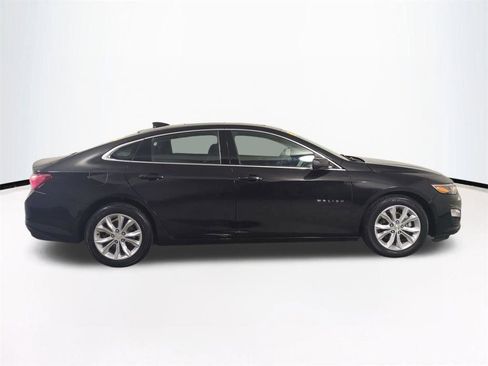 Used 2022 Chevrolet Malibu LT image 4