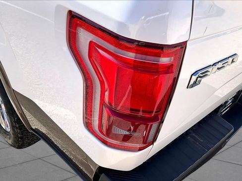 Used 2016 Ford F150 Lariat RWD image 28