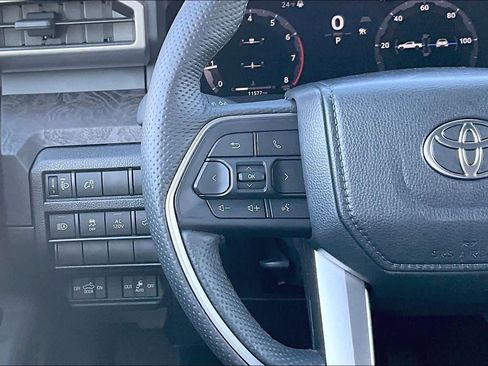 Used 2024 Toyota Tacoma Limited w/ Limited Package (LT) image 23