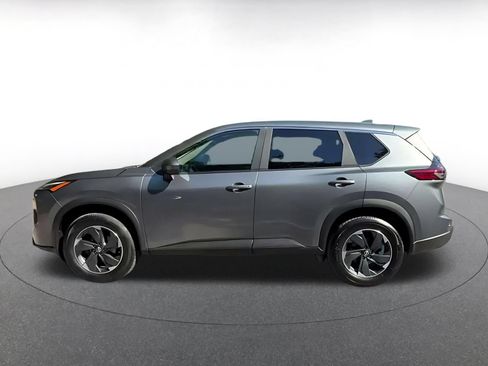 Used 2025 Nissan Rogue SV AWD/4WD image 9