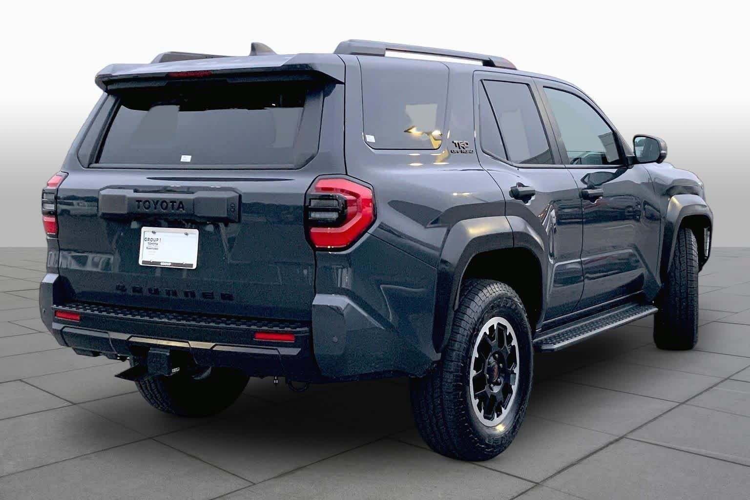 Used 2025 Toyota 4Runner TRD Off-Road Premium AWD/4WD image 12