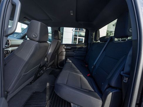 Used 2025 Chevrolet Silverado 1500 LT image 26