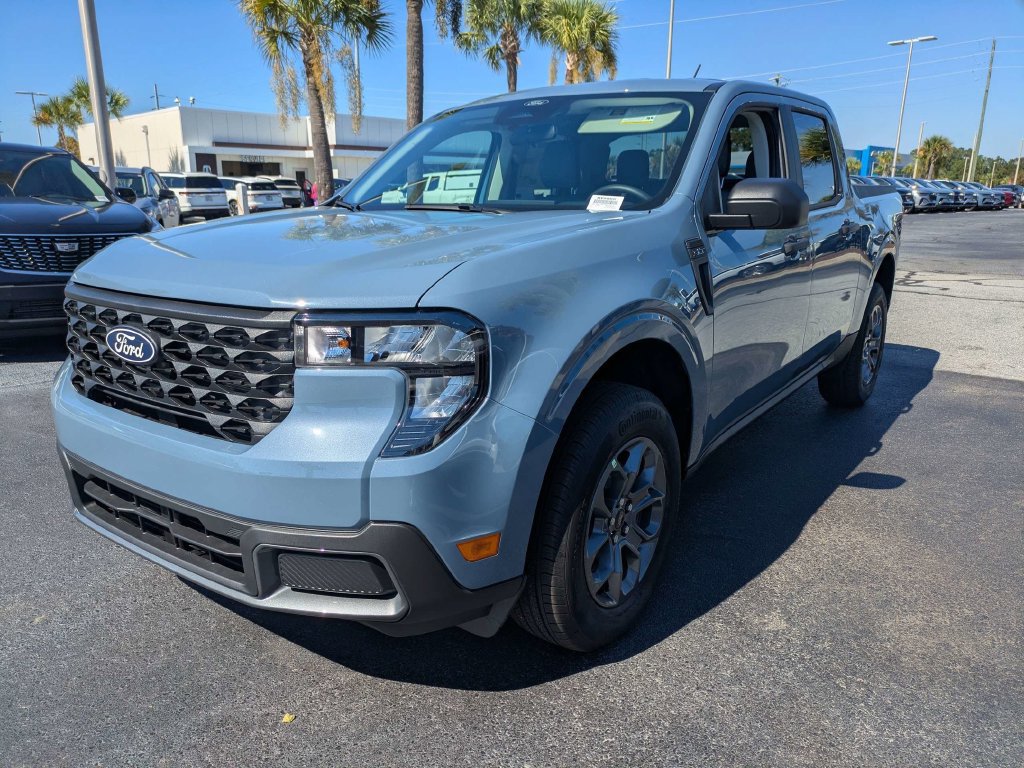 New 2026 Ford Maverick XLT w/ Equipment Group 301A AWD/4WD image 8