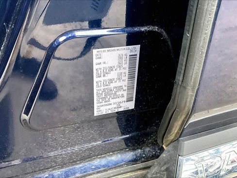 Used 2024 Nissan Pathfinder Platinum w/ Cargo Package image 32