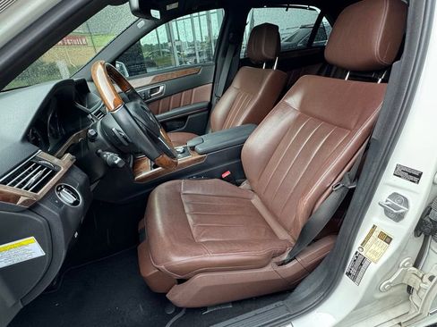 Used 2013 Mercedes-Benz E 350 4MATIC Sedan image 10