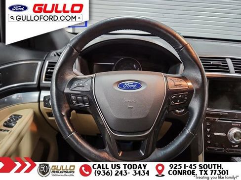 Used 2017 Ford Explorer Limited image 12