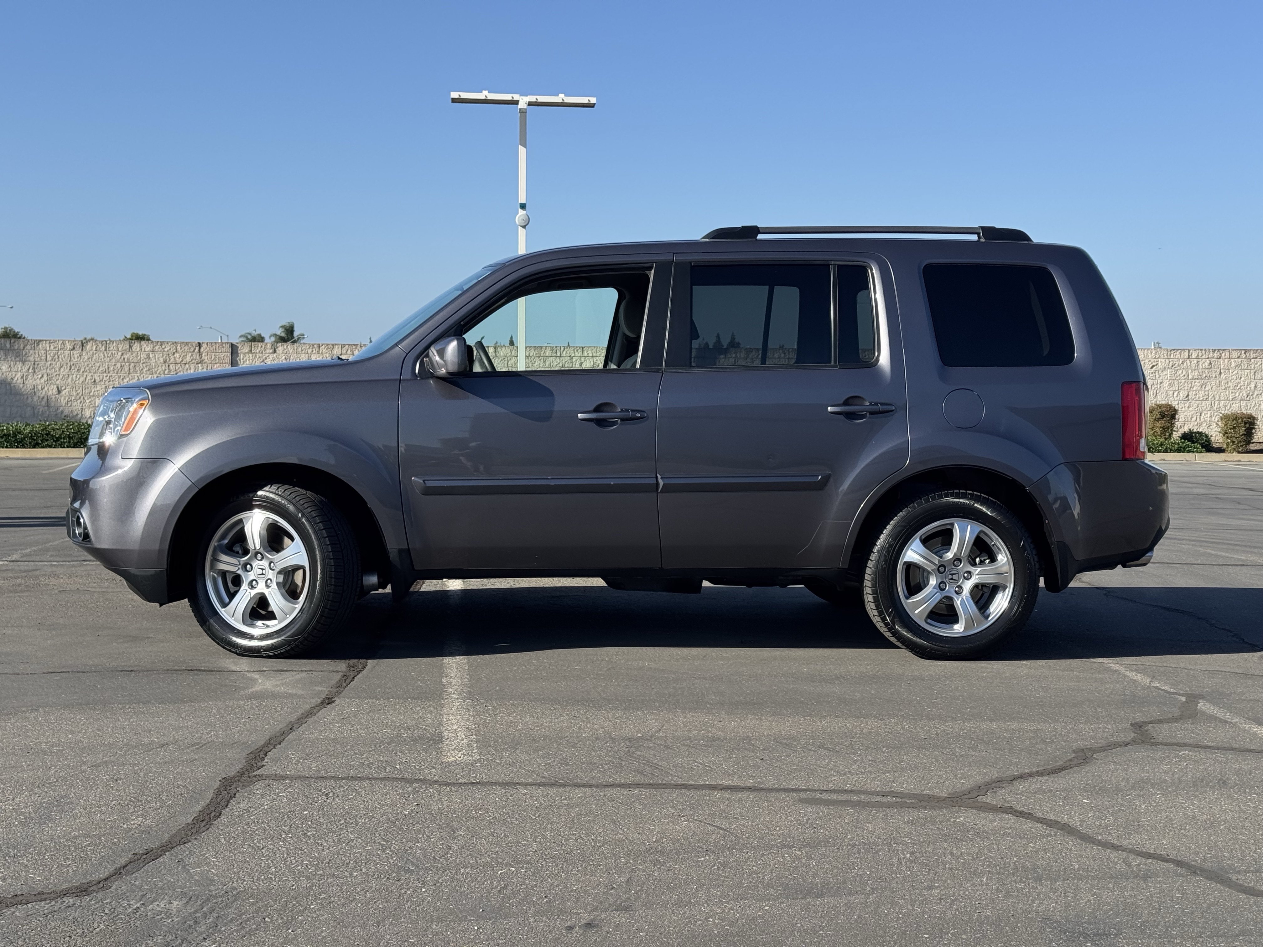 Used 2014 Honda Pilot EX image 4