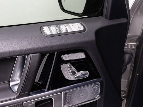 Used 2025 Mercedes-Benz G 550 image 6