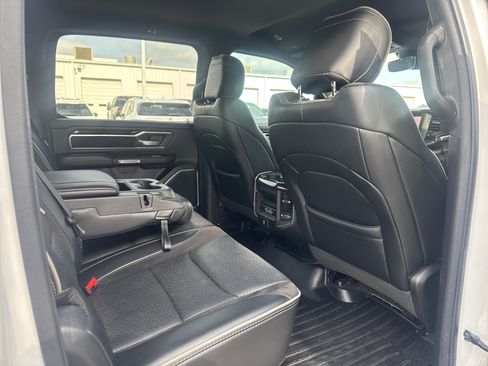 Used 2022 RAM 1500 Laramie w/ Sport Appearance Package AWD/4WD image 14