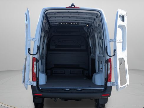 New 2026 Mercedes-Benz Sprinter 2500 image 8