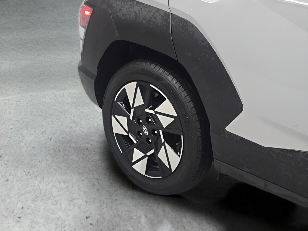 Certified 2025 Hyundai Kona SEL FWD image 41