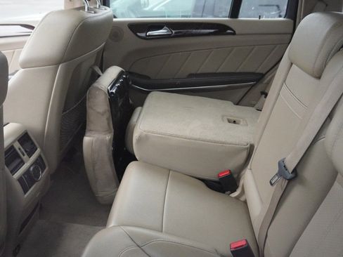 Used 2014 Mercedes-Benz GL 450 4MATIC image 11