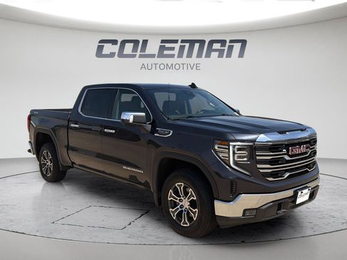 Used 2025 GMC Sierra 1500 SLT AWD/4WD image 11