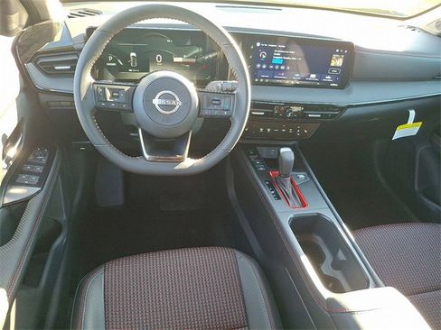 New 2026 Nissan Kicks SR w/ Cold Weather Package image 2