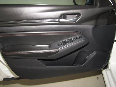 Used 2020 Nissan Altima 2.5 SR image 10