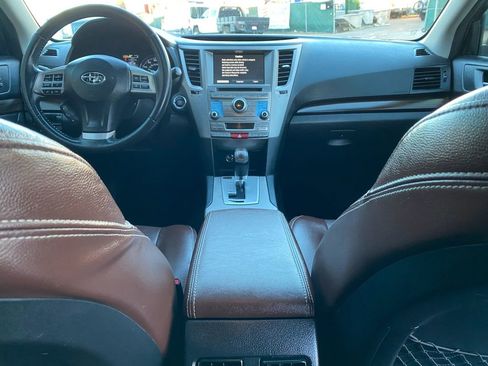 Used 2014 Subaru Outback 3.6R Limited image 22
