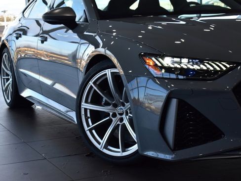 Used 2025 Audi RS 7 Performance image 4