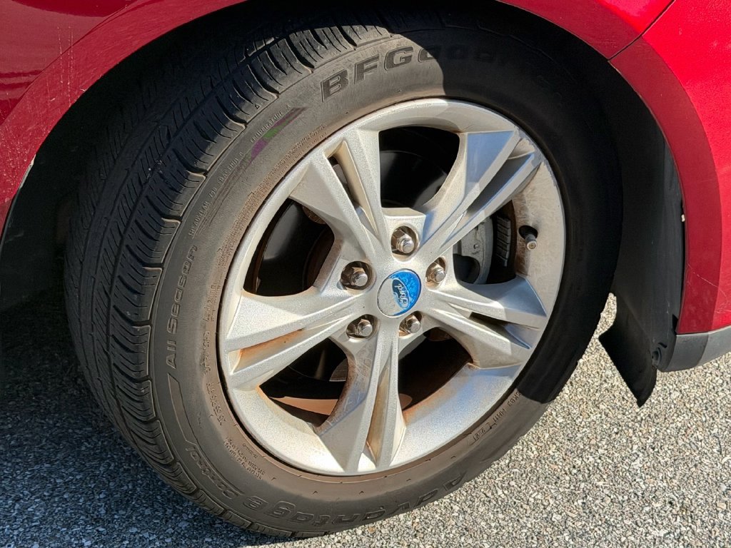 Used 2013 Ford Focus SE FWD image 9