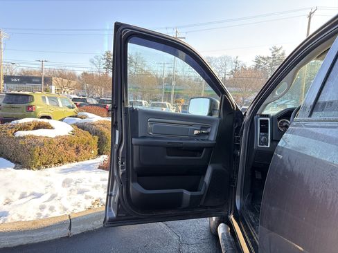 Used 2021 RAM 1500 Classic SLT w/ Protection Group image 11