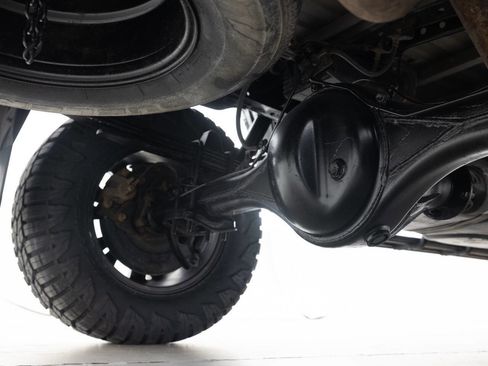 Used 2015 Toyota Tundra SR5 w/ SR5 Upgrade Package image 23