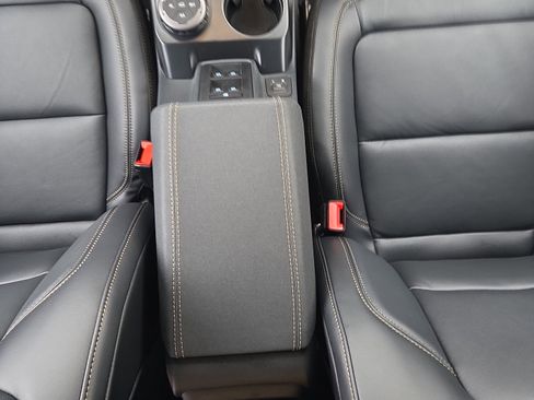 New 2025 Ford Bronco Badlands w/ Sasquatch Package image 14