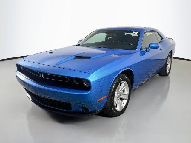 Used 2023 Dodge Challenger SXT RWD image 4