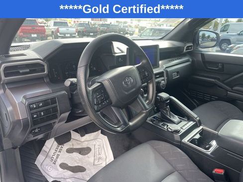 Certified 2024 Toyota Tacoma SR5 AWD/4WD image 18