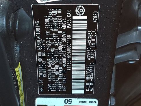 Used 2018 Toyota Camry LE FWD image 33