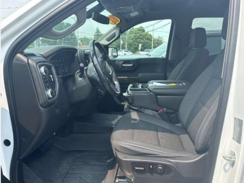 Used 2019 GMC Sierra 1500 SLE w/ SLE Value Package AWD/4WD image 6
